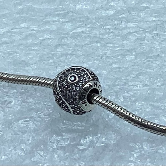 Pandora Essence Collection, “Balance” Yin Yang Charm S925Ale 796053CZ E24-9 - Picture 2 of 4